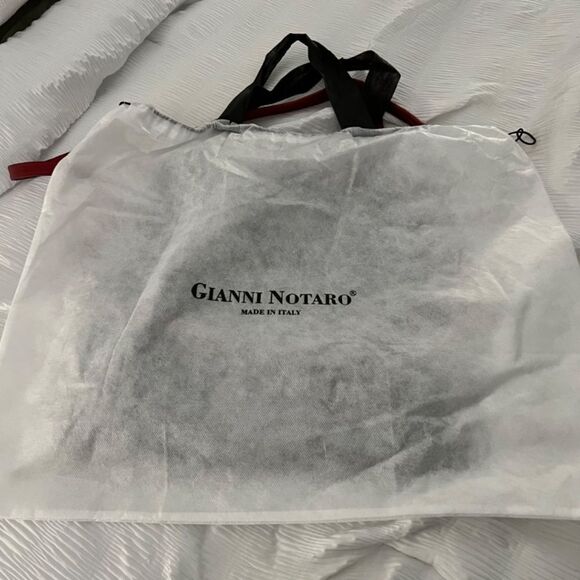 Gianni Notaro Leather Tote w/Dust Bag ⭐️ - Picture 4 of 10
